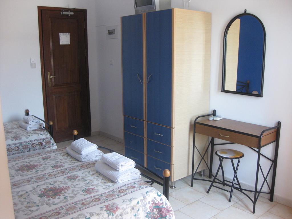 Calypso Hotel Lipsi Habitación foto
